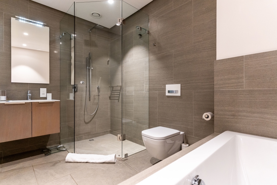 5 Bedroom Property for Sale in Clifton Western Cape